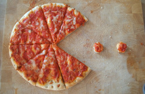 pacman_pizza_ftw__by_xellphie-d5sfj8s