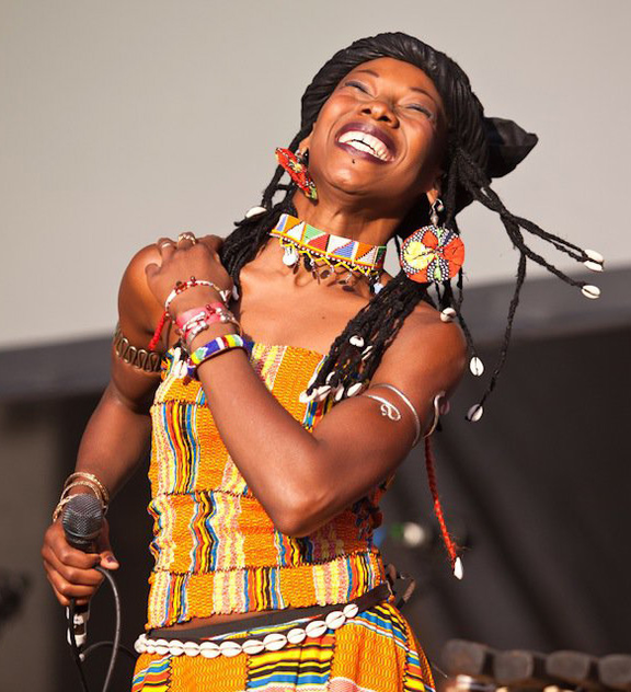 concert Fatoumata Diawara à la MJC Bréquigny